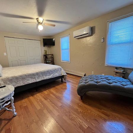 Cottage Near Cedar Point And Downtown ساندسكاي المظهر الخارجي الصورة