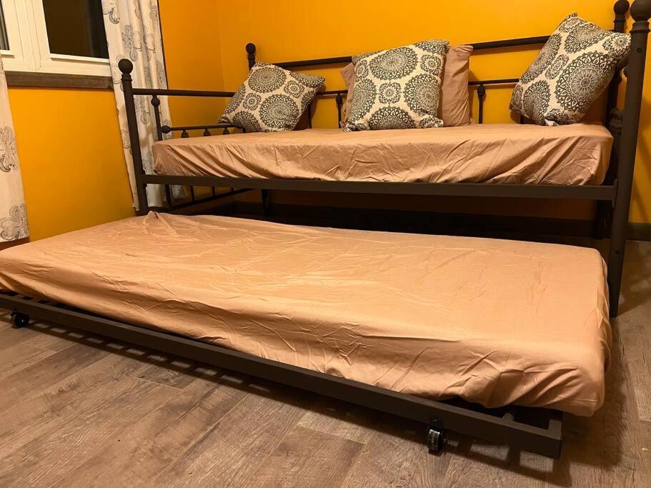 Cottage Near Cedar Point And Downtown ساندسكاي المظهر الخارجي الصورة