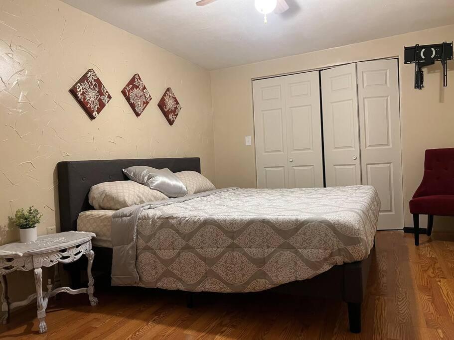 Cottage Near Cedar Point And Downtown ساندسكاي المظهر الخارجي الصورة