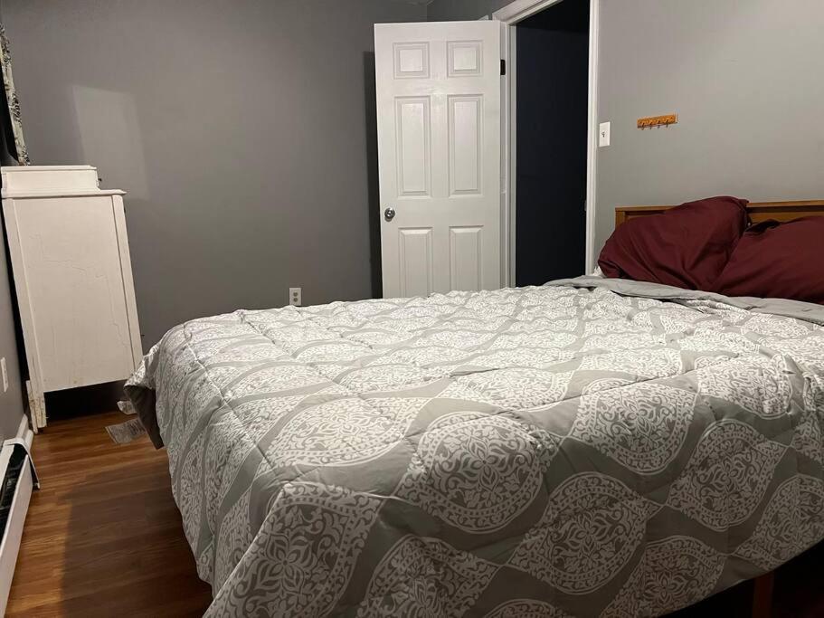 Cottage Near Cedar Point And Downtown ساندسكاي المظهر الخارجي الصورة