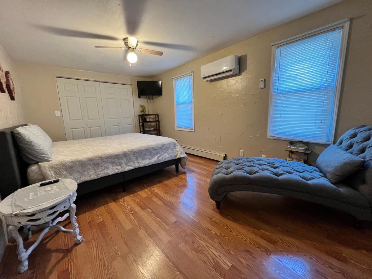Cottage Near Cedar Point And Downtown ساندسكاي المظهر الخارجي الصورة